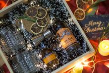 Load image into Gallery viewer, Christmas Ginger Scotch Gift Kit
